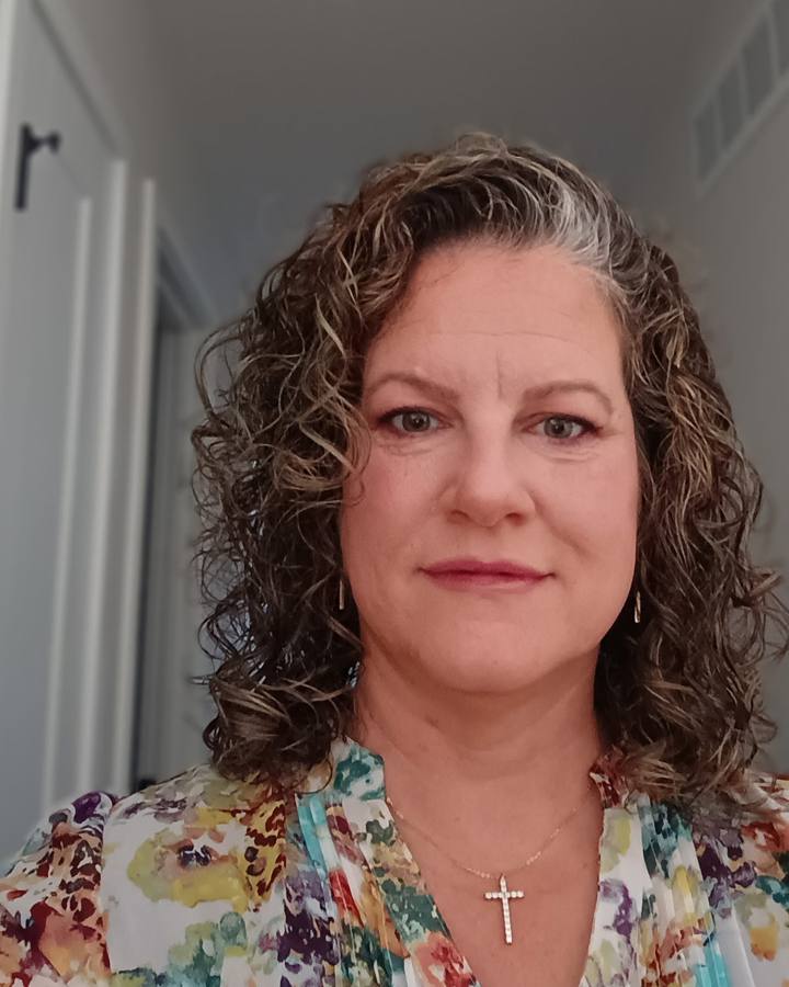 Julienne Blackburn, trauma informed life coach